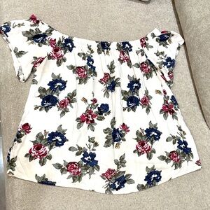 Abercrombie & Fitch Floral Off-Shoulder Blouse - Size M